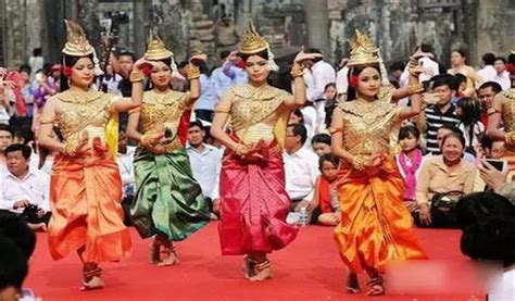 2019柬埔寨新年时间是几月几号_柬埔寨春节文化习俗-邦海外
