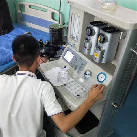 医疗设备安装与维护 - 泸州医疗器械职业学院