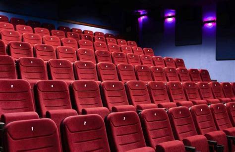 私人情侣电影院如何加盟 私人影院开在哪有市场？_神州加盟网