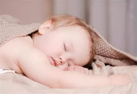 晚上总睡不好觉？最全0-3岁宝宝睡眠特点及对策集锦！-运动宝贝早教官网