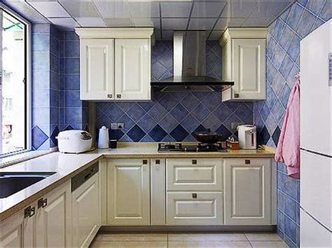 简约美式厨房地板砖装修效果图 – 设计本装修效果图
