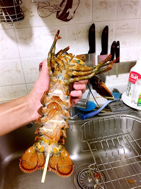 【蒜蓉粉丝蒸龙虾的做法步骤图，怎么做好吃】木瓜小厨房_下厨房