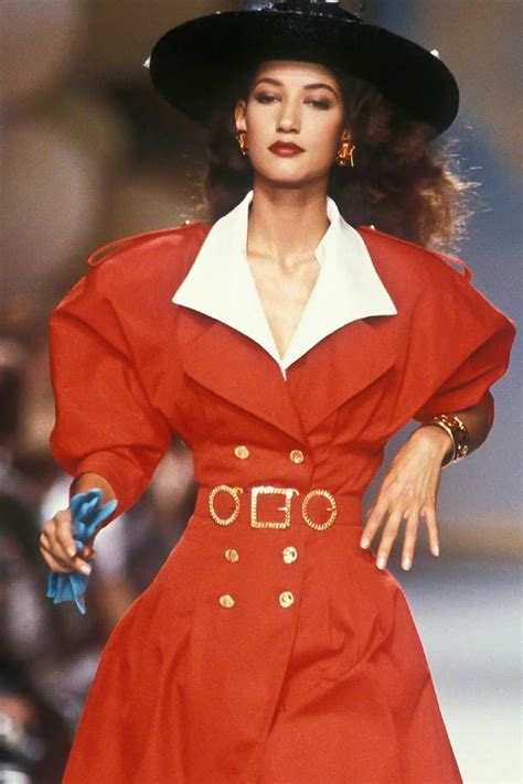 大牌的复古时代|Chanel八十年代秀场 Chanel Vintage 1980