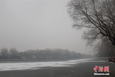 北京这场雪下得认真，雪中的他们更认真、负责！ | 北晚新视觉