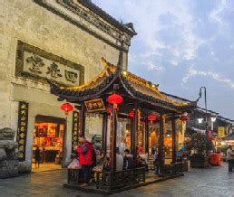 去杭州旅游怎样找杭州当地导游了解杭州值得一去的景点，杭州口碑最好的旅行社有哪些 - 知乎