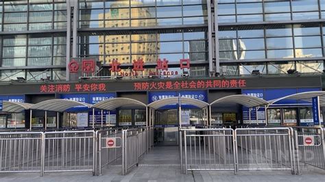 上海虹桥火车站遇“离沪大潮”？今天预计发送旅客六千余人_手机新浪网