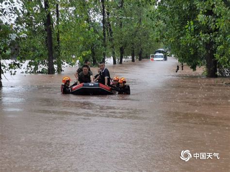 特大暴雨致重庆合川区双槐镇17人被困 消防成功救援-天气图集-中国天气网