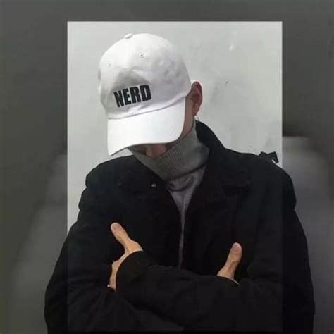男生动漫头像戴帽子的图片 男生动漫头像戴帽子的图片