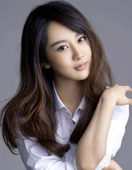 中国人气女明星排行榜：2018娱乐圈十大人气女明星_知秀网