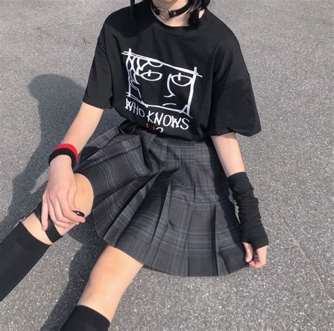 非主流灰色裙子头像