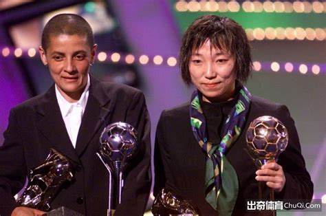 22年前的今天：孙雯包揽世界杯金球奖和金靴奖 - 出奇体育