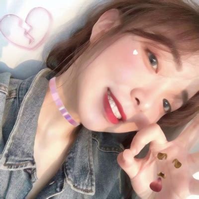 女生正脸头像图片