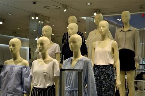 韩国个性女装店铺名字 服装店铺怎么取名字 - 第一星座网