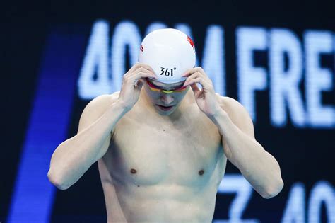 中国游泳队上午收获两金 助中国重返金牌榜首位！