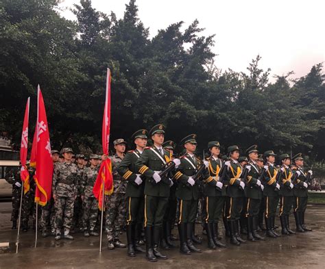国旗护卫队举行第四届队员入队仪式-学生工作部