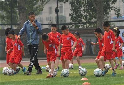 京中小学体育教师将考教学技能 足球是考核重点项目 - 文化教育 ...
