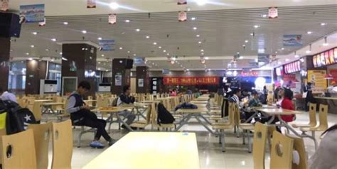 南京人气最高的大学食堂，被学生捧为网红食堂|南航|食堂|南京航空航天大学_新浪新闻