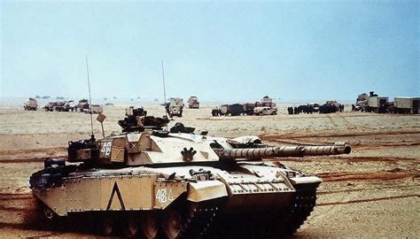海湾战争期间美军地面装甲一览，坦克地摊式推进如入无人之境|科威特|海湾战争|伊拉克_新浪新闻