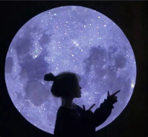 温柔的头像星空女生