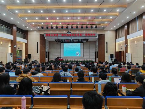 武汉大学：这是珞珈的十年对比挑战 - MBAChina网