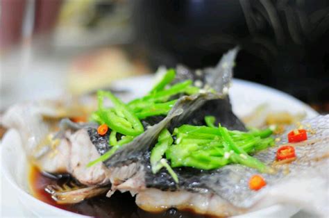 黑鱼汤的功效_喝黑鱼汤对人体有什么功效与作用-聚餐网