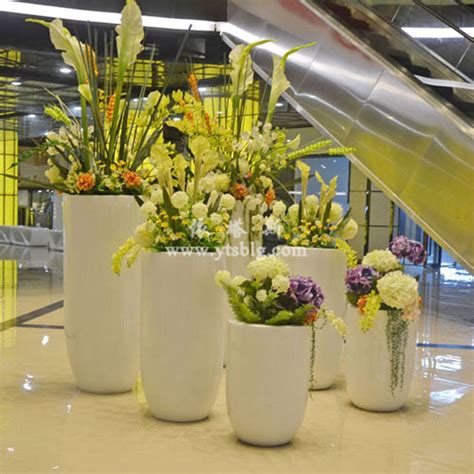玻璃钢组合装饰花瓶美化广州购物中心环境-依塔斯景观空间