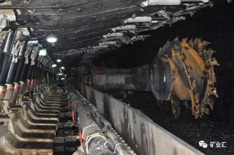 工人讲述重庆吊水洞煤矿事故过程：刚出矿井就看见黑烟喷出_凤凰网