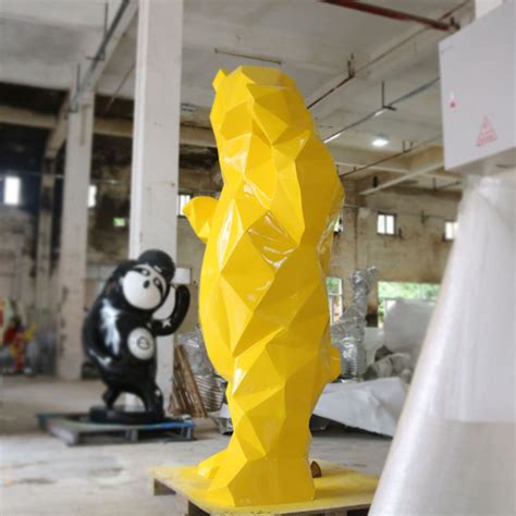 Dior迪奥玻璃钢电镀雕塑设计案例-澜田展示