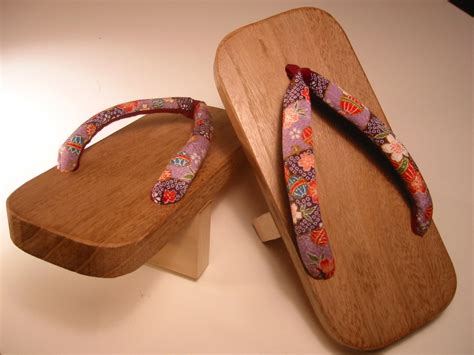 Japanese Sandals: What You Need to Know about Geta & Zori | FROM JAPAN Blog