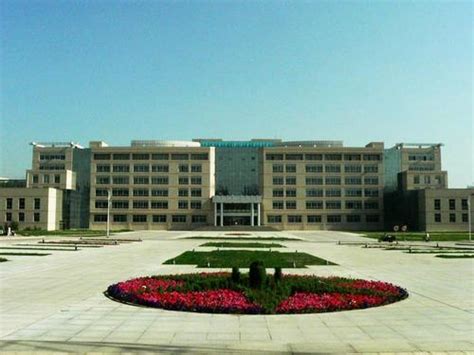 青海大学景观图-继续教育学院