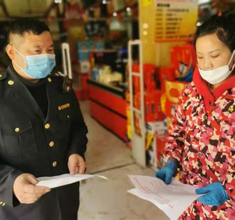 江西省上饶市万年县市场监管局干部群众同心协力抗击疫情-中国质量新闻网