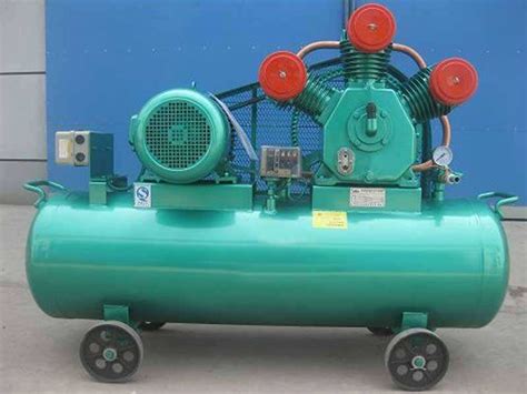 永磁变频直联二级螺杆式空气压缩机_德蒙（上海）节能压缩机有限公司