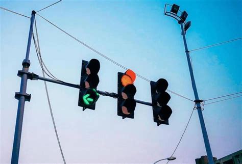 智能交通红绿灯信号过街系统_LED地埋灯_维库电子市场网