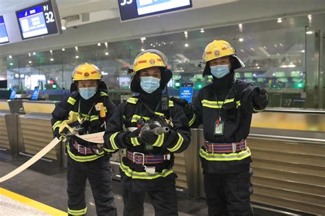 消防演练 防患于未“燃” - 民用航空网