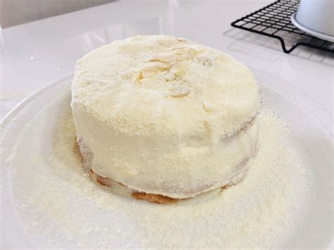 【爆浆海盐奶盖蛋糕的做法步骤图，怎么做好吃】Karolkkk_下厨房