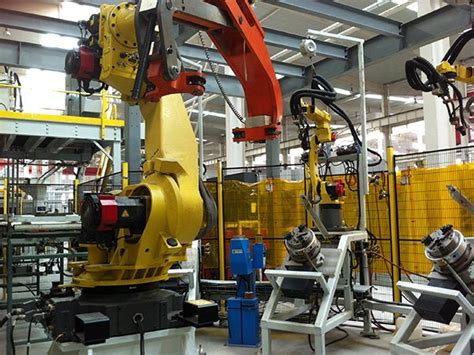 搬运机器人-阿特拉斯智能工程（江苏）有限公司_苏州机器人厂家|机器人集成商哪家好|码垛机器人供应商|AGV小车