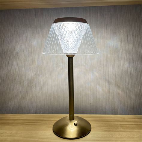 西班牙灯饰品牌Alma Light，一款完美的床头灯-全球高端进口卫浴品牌门户网站易美居