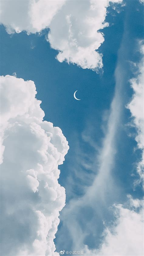 月亮和云 星辰和你摄影人：@小武拉莫