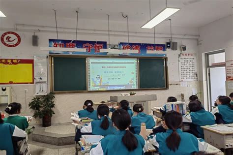 冯井镇中心学校：九年级优秀学生到霍邱一中参观研学_霍邱县人民政府