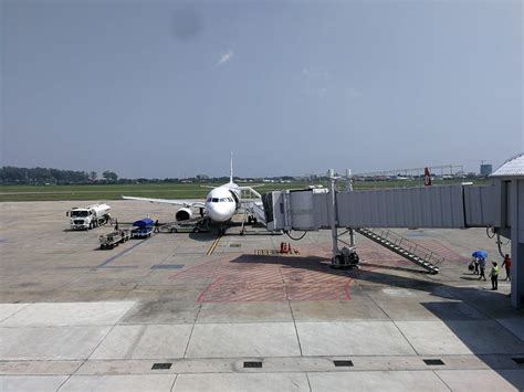 小而弥坚：世界上最引人注目的10个小型机场，您去过吗？|琅勃拉邦|泰国|斯瓦尔巴德_新浪新闻