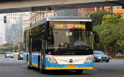 107路公交车新车型座位少？回应：16座纯电动中巴车更节能_深圳新闻网