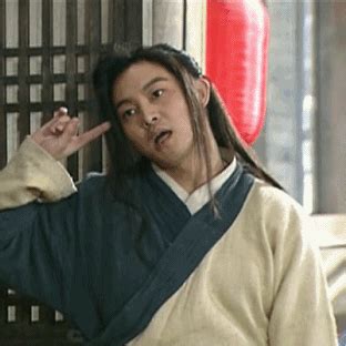成年搞笑动态图片