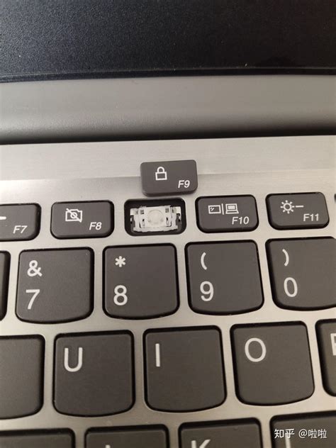 笔记本键盘按键怎么安装图解