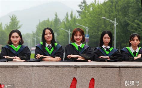 外国语学院欢送2021届研究生毕业生 - 学工动态 - 上海交通大学外国语学院