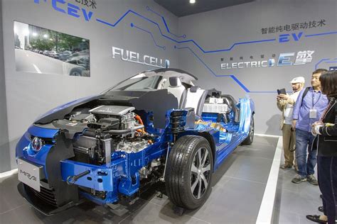 将于2022年底上市，宝马推出X5氢燃料电池原型车-新浪汽车