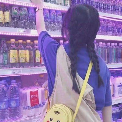 紫色系温柔女生头像