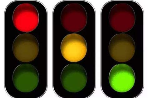 左转弯怎样才算闯红灯？左转弯看哪个红绿灯_车主指南