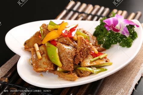 飘香牛骨汤,中国菜系,食品餐饮,摄影,汇图网www.huitu.com