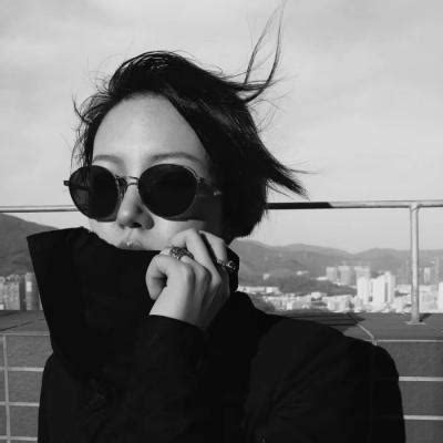 古风女生头像黑暗系高冷霸气真人