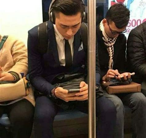网友分享地铁上的那些帅哥！网友：散了吧，都是有男朋友的！|帅哥|地铁|帅呆了_新浪新闻